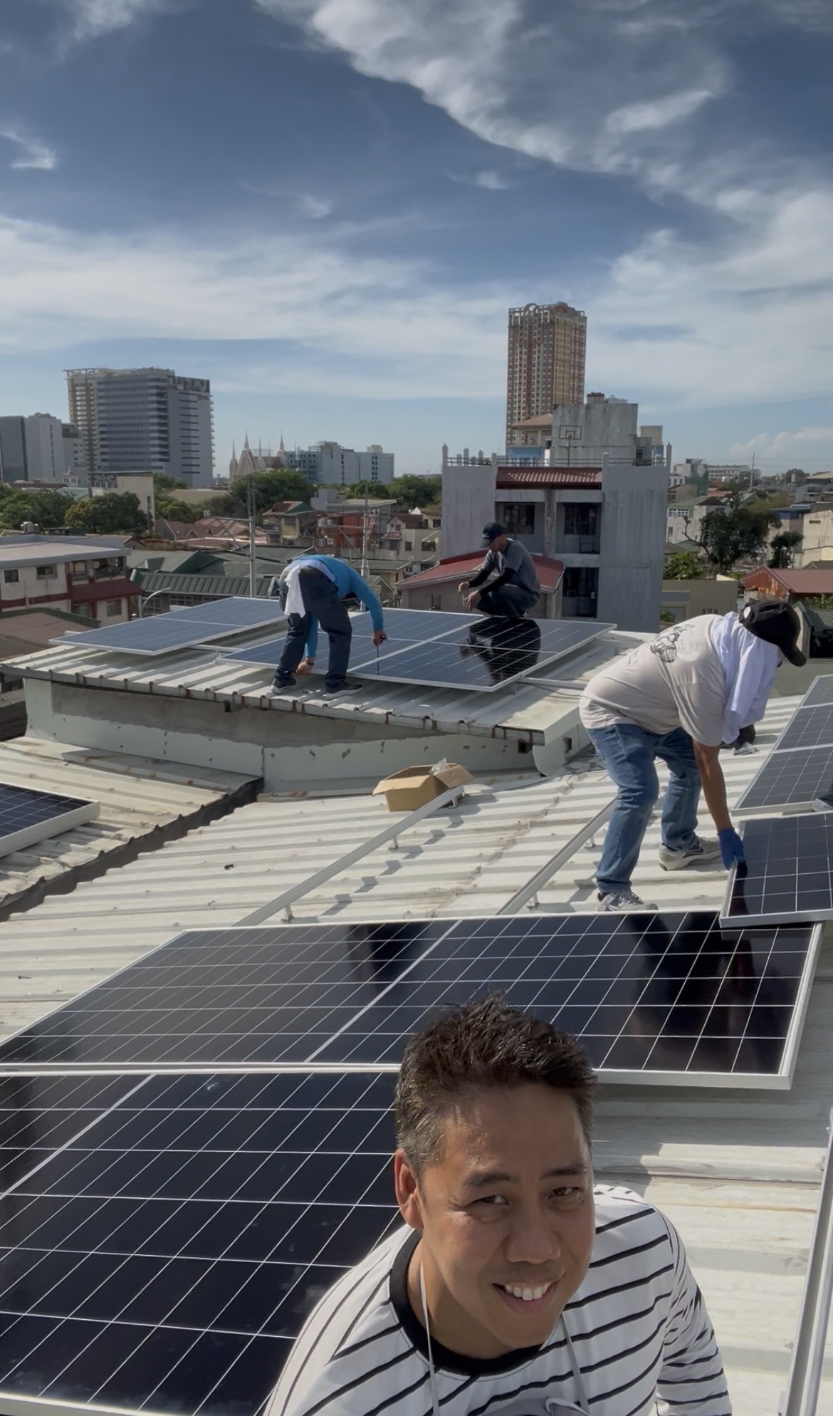 Hybrid solar inverter setup